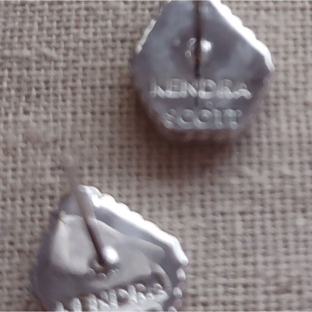 HP EUC Kendra Scott Tessa Iridescent Drusy Earrings - Picture 7 of 8